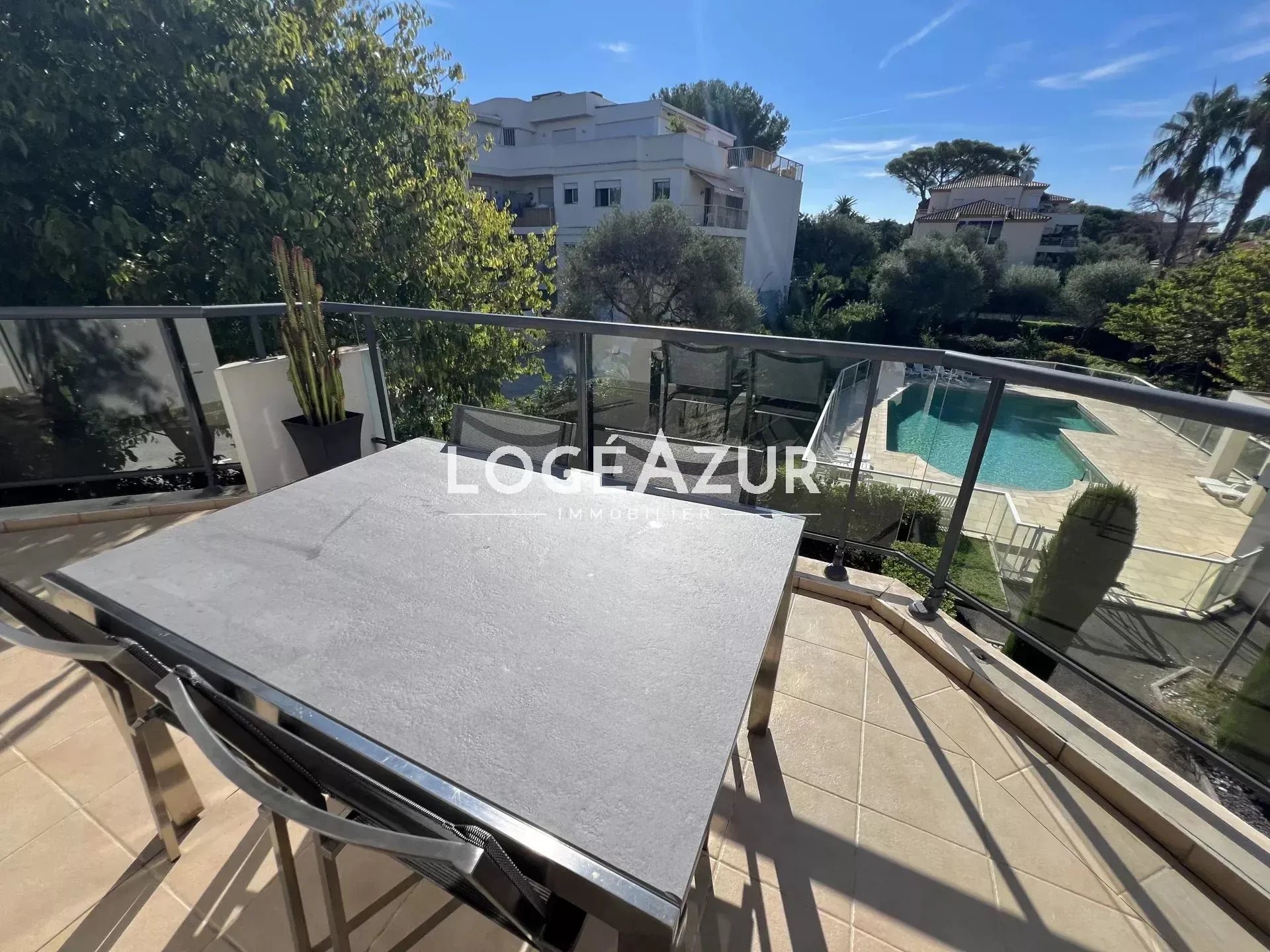 Appartement à louer, 72m², Antibes