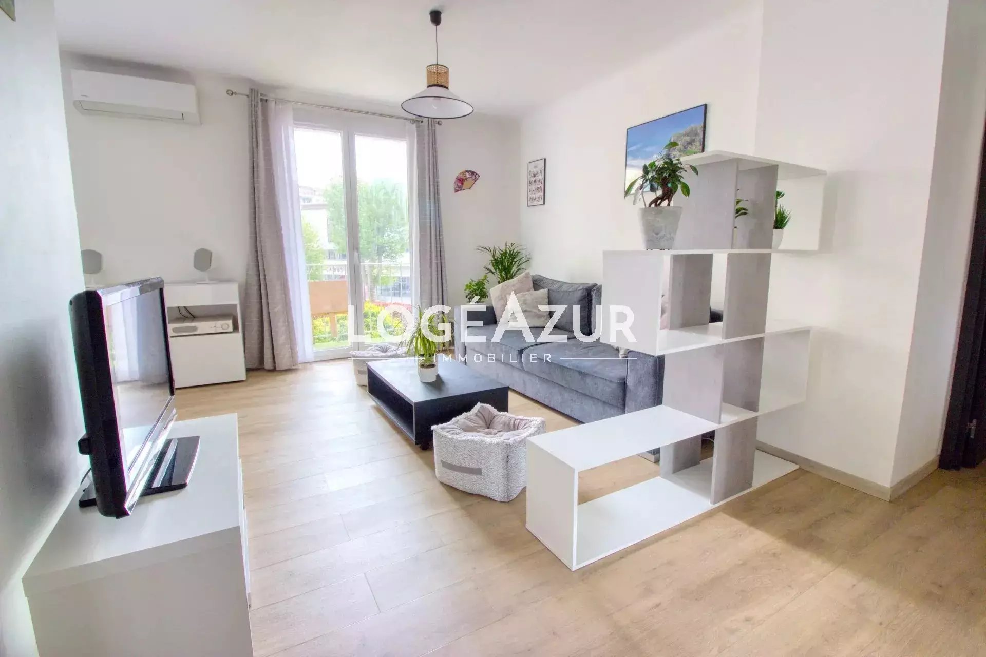 Appartement à louer, 46m², Antibes