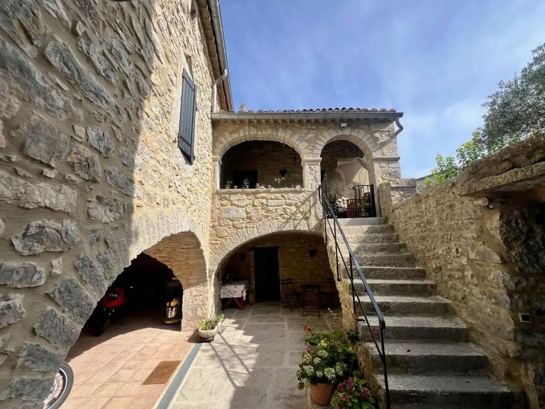 Maison à vendre, 257m², Saint-Sauveur-de-Cruzières