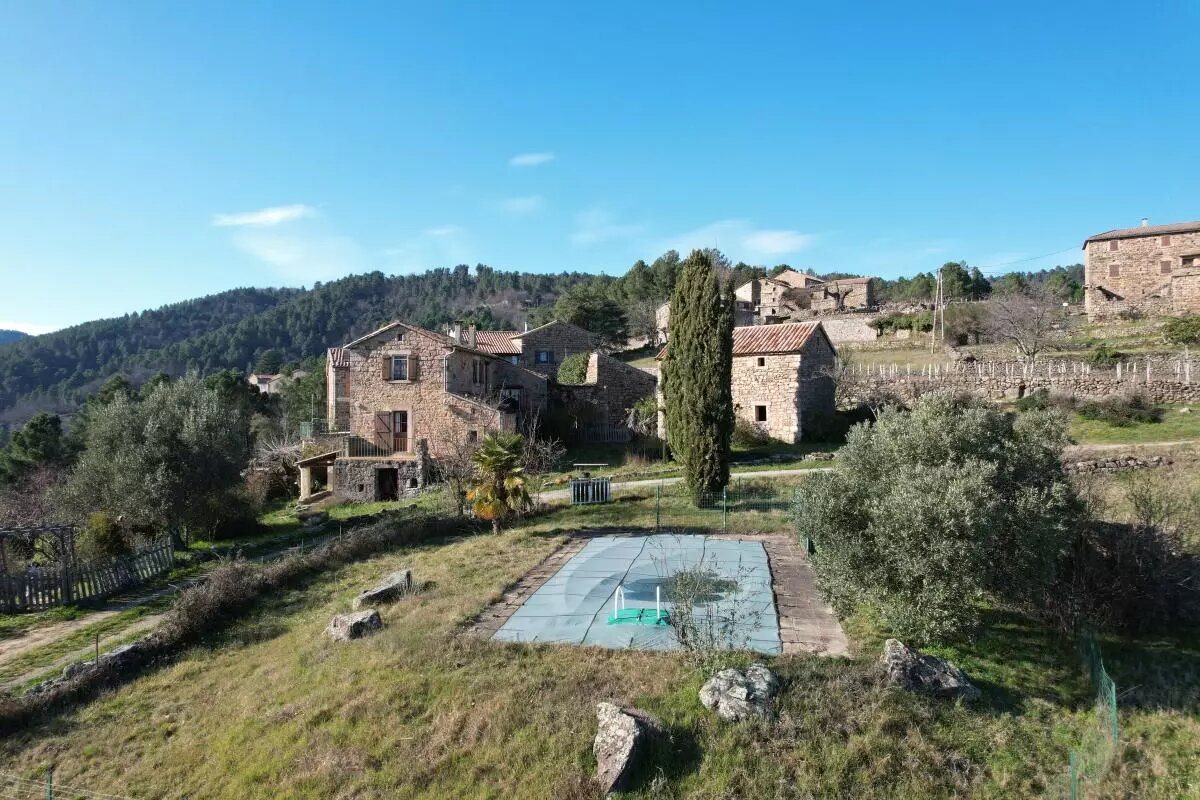 Maison à vendre, 117m², Lablachère