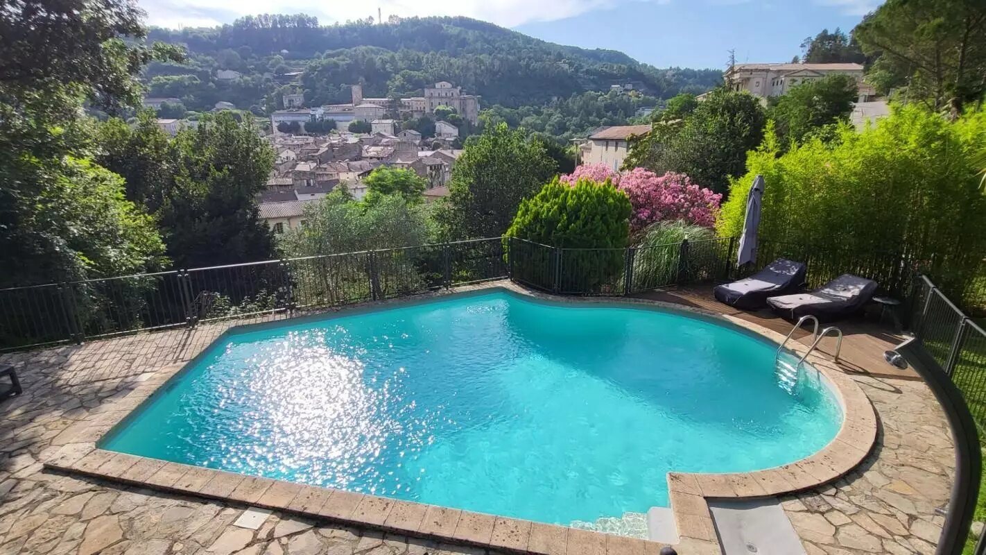 Maison à vendre, 217m², Largentière