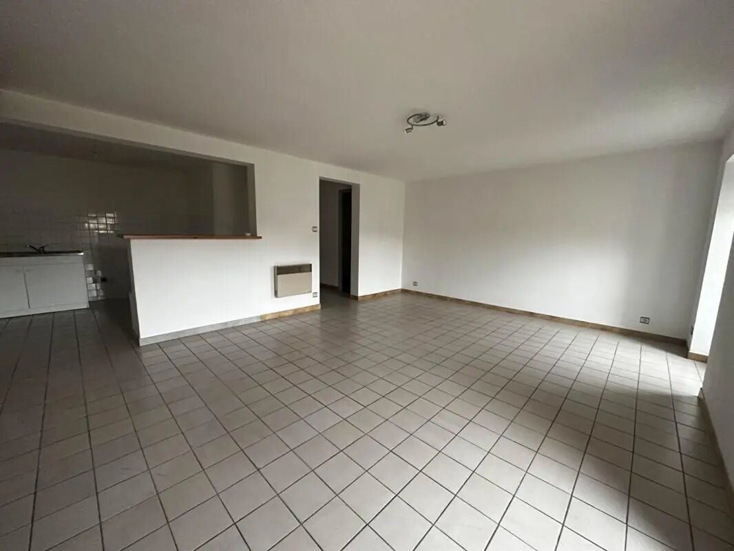 Appartement à louer, 67m², Joyeuse