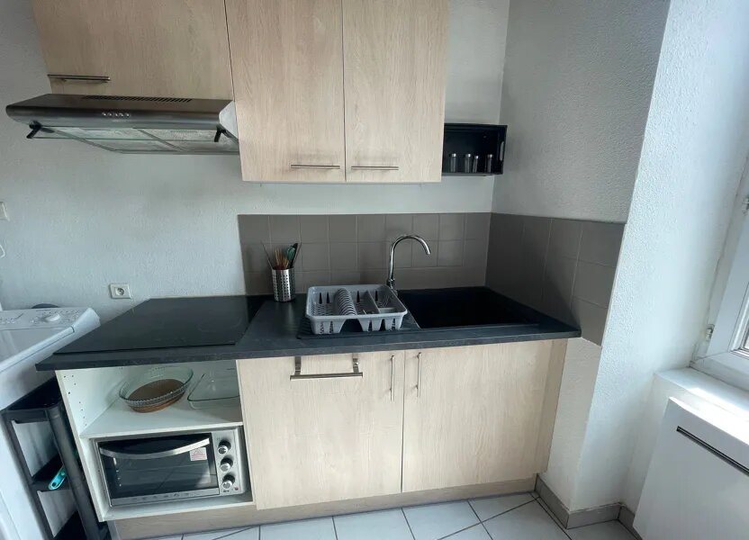 Appartement à louer, 30m², Aubenas