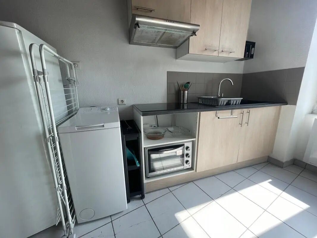 Appartement à louer, 30m², Aubenas