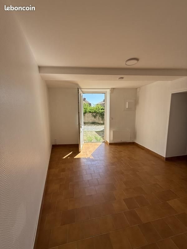 Appartement à louer, 20m², La Châtaigneraie