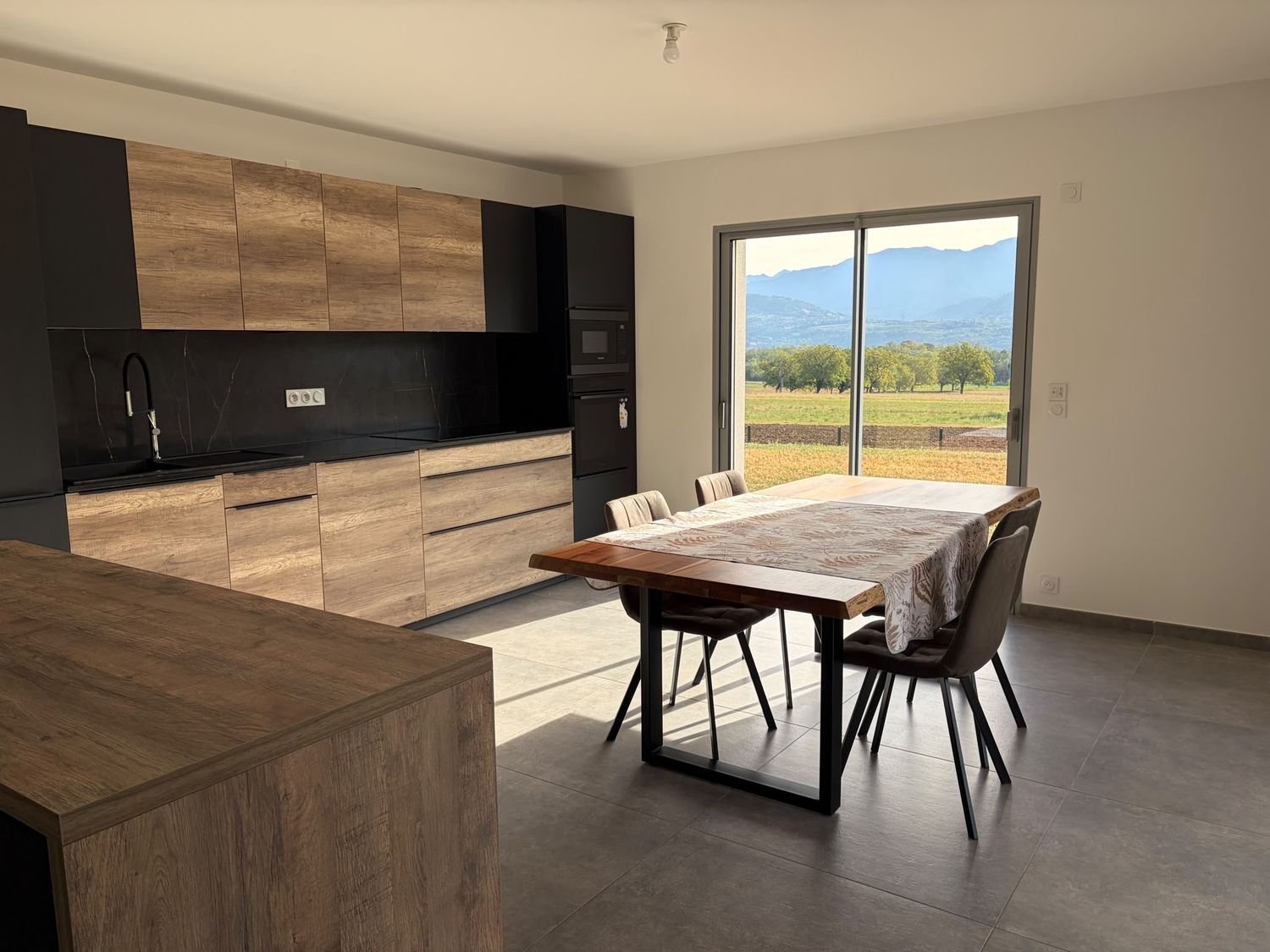 Maison à louer, 160m², Barraux