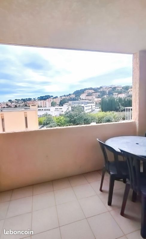 Appartement à louer, 67m², Carqueiranne