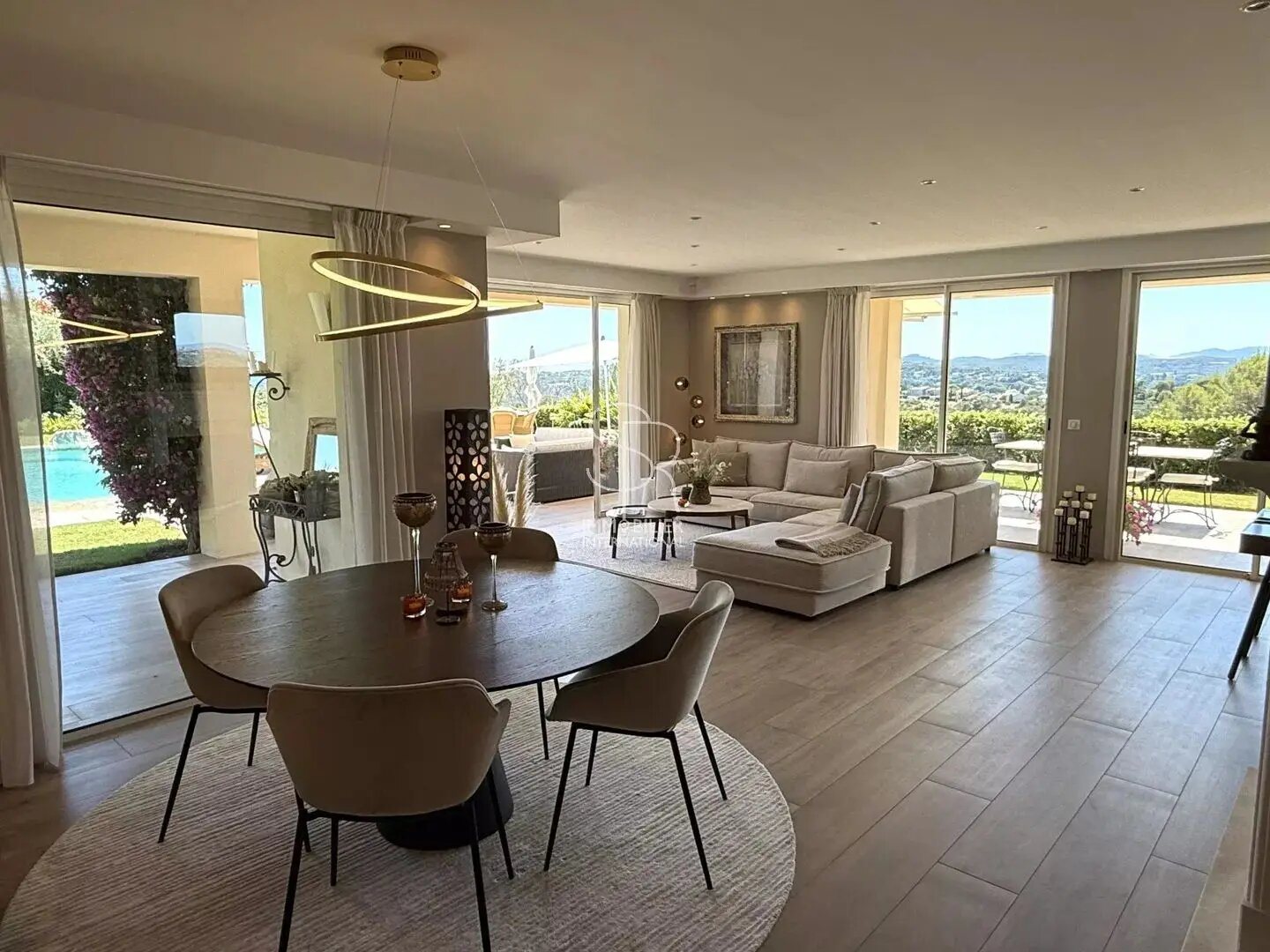 Appartement à vendre, 140m², Villeneuve-Loubet