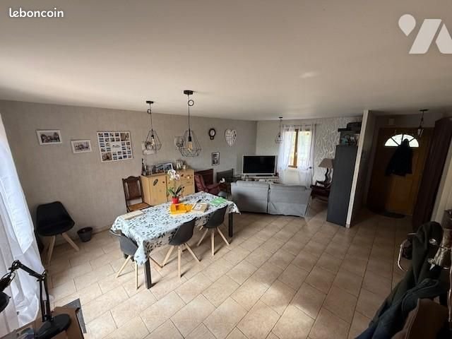 Maison à vendre, 122m², Courtonne-les-Deux-Eglises