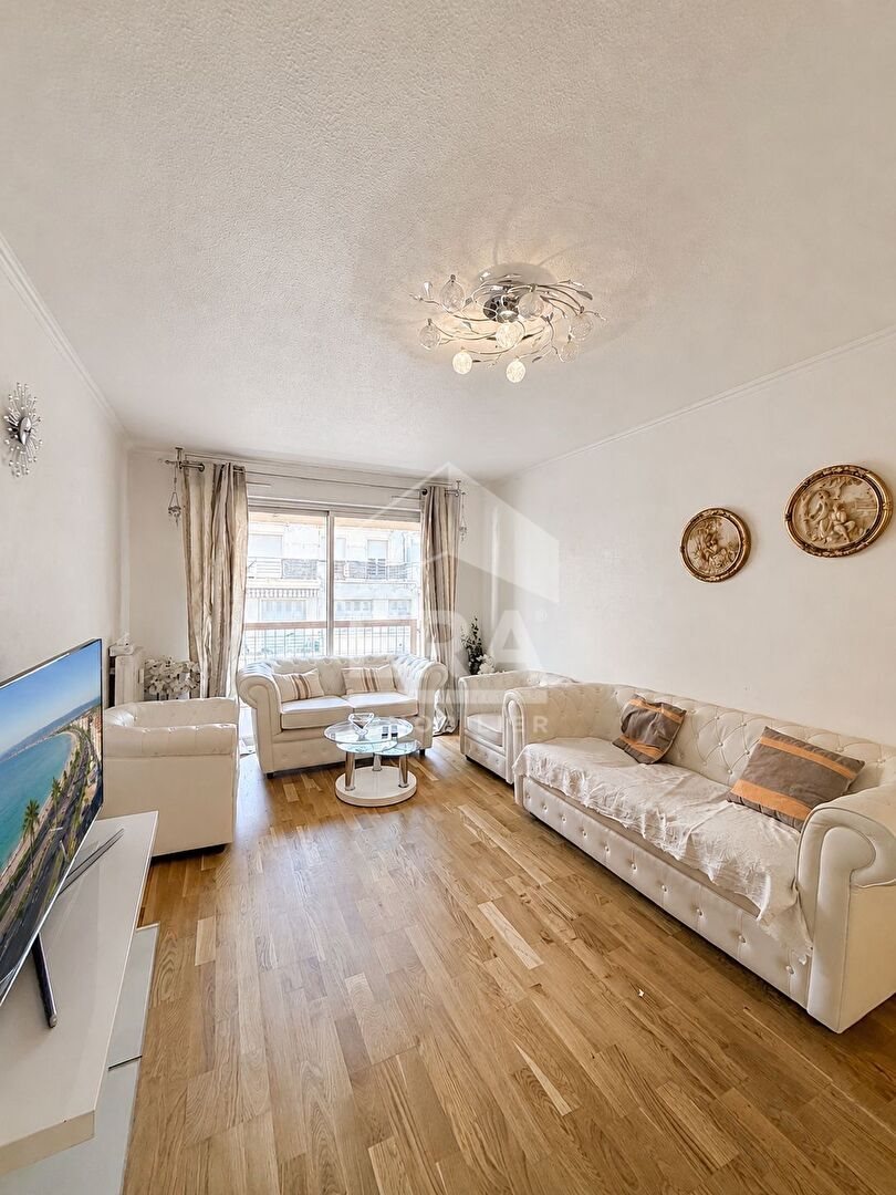 Appartement à louer, 63m², Nice
