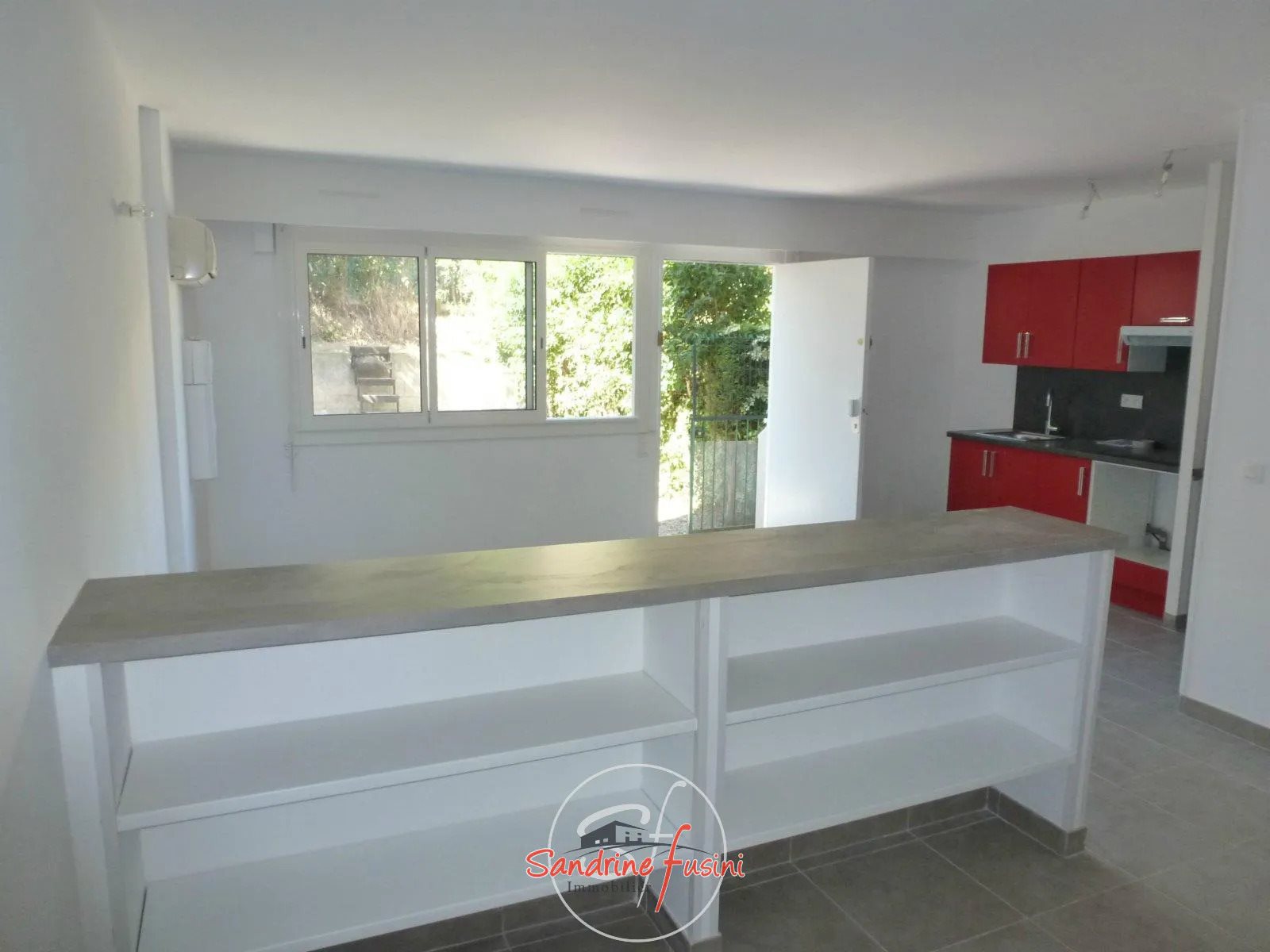 Appartement à louer, 34m², Carros