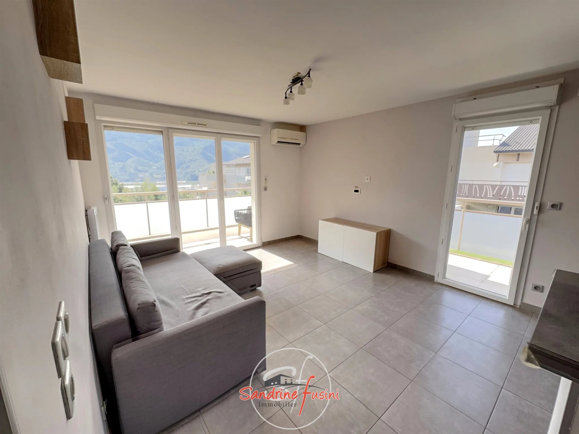 Appartement à vendre, 57m², Carros