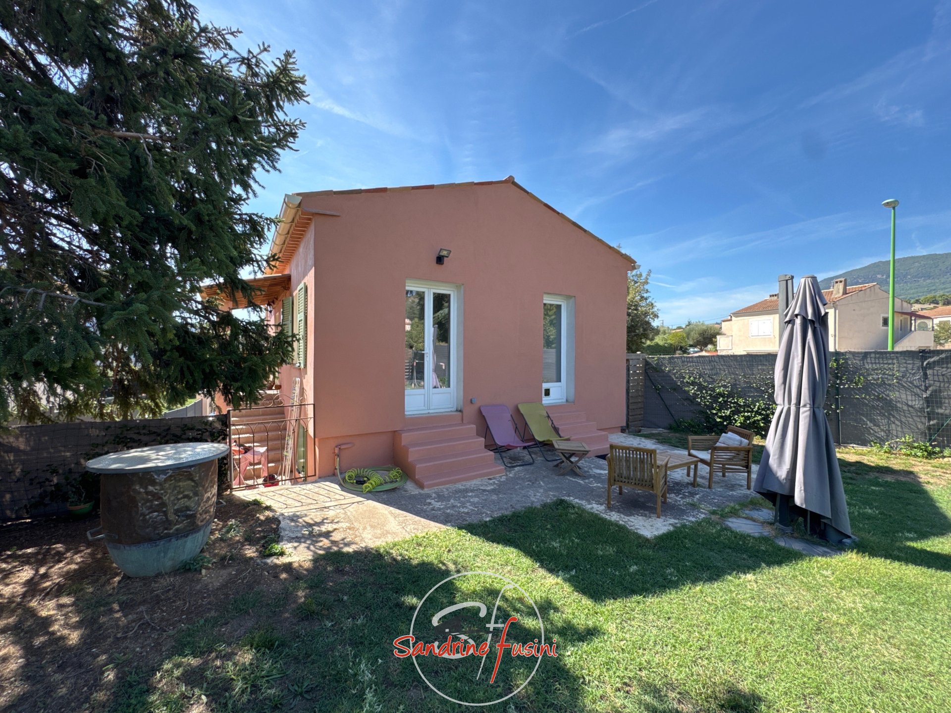 Maison à vendre, 4m², Carros