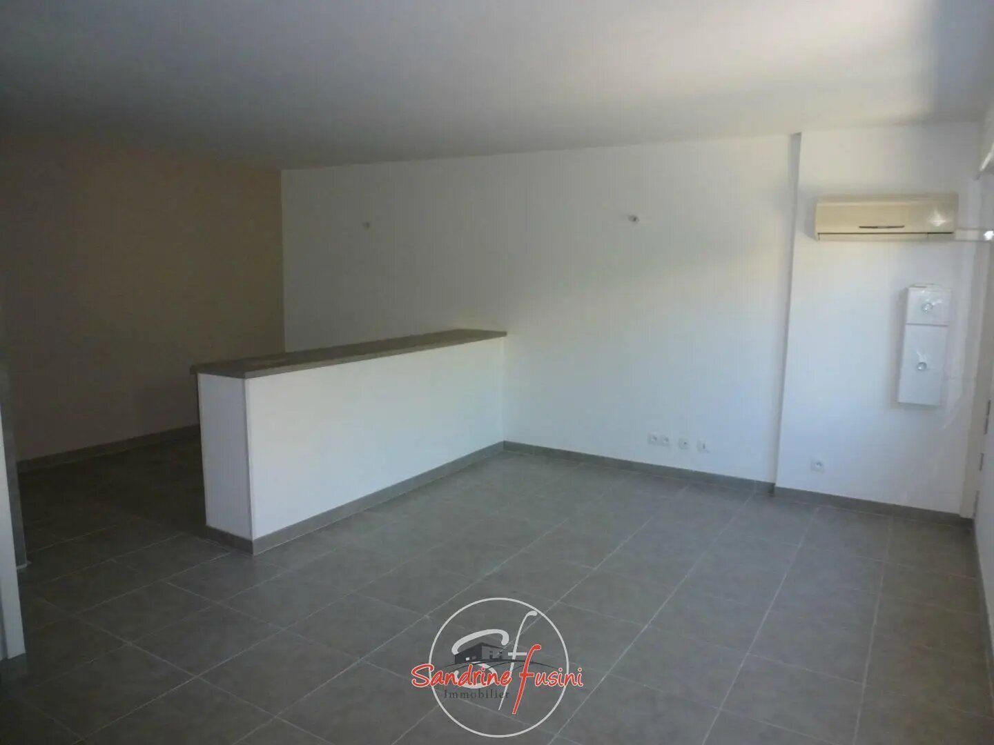 Appartement à louer, 34m², Carros