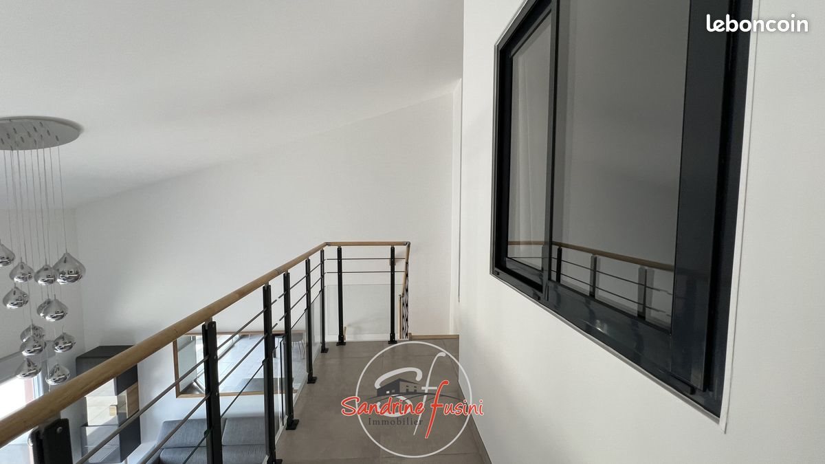 Appartement à louer, 100m², Carros