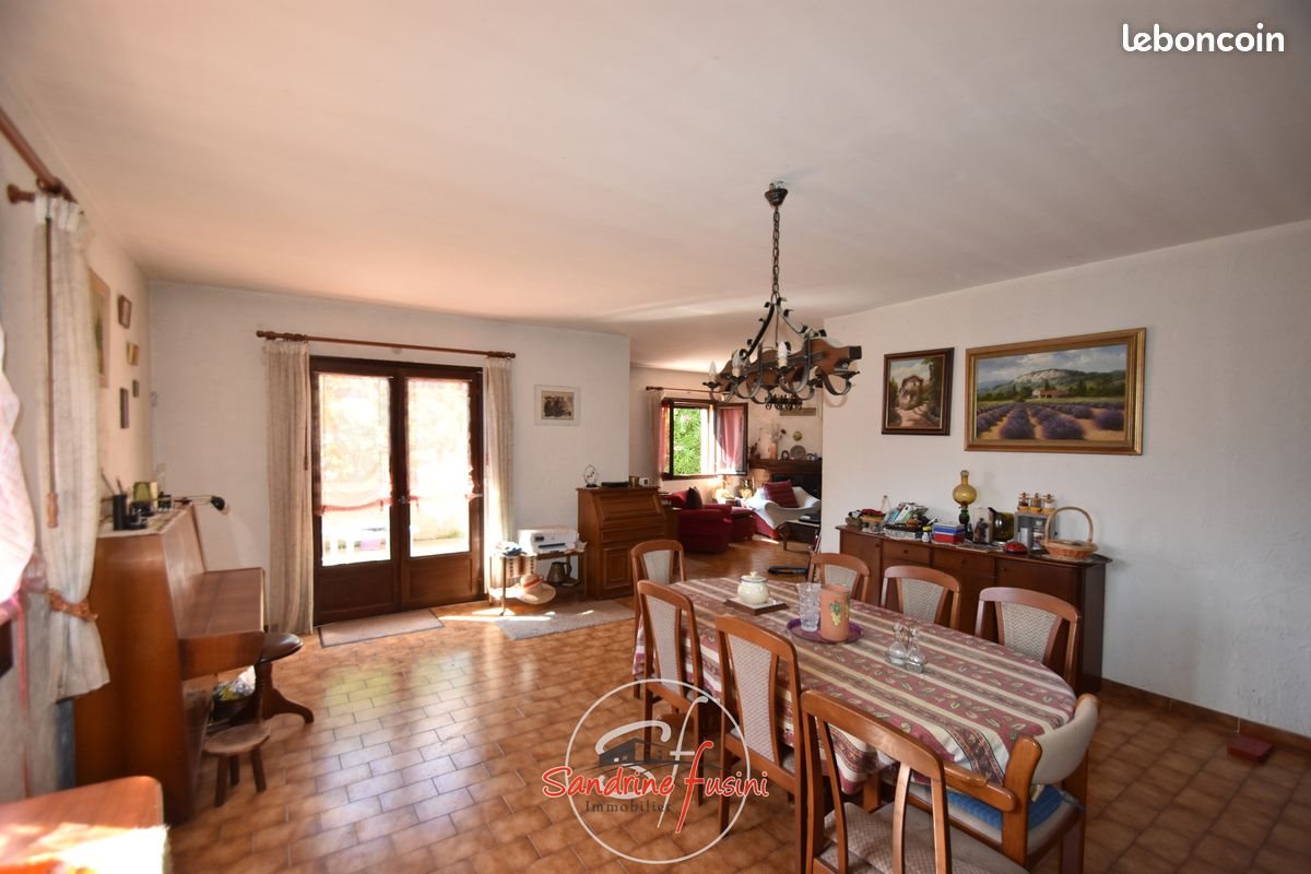 Maison à vendre, 130m², Carros