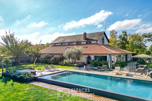 Maison 12 pièces 397 m² · à Cholet · 397 m² · 1 250 000 €