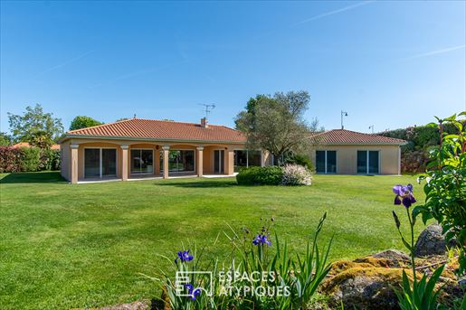 Maison 9 pièces 211 m² · à Cholet · 211 m² · 580 000 €