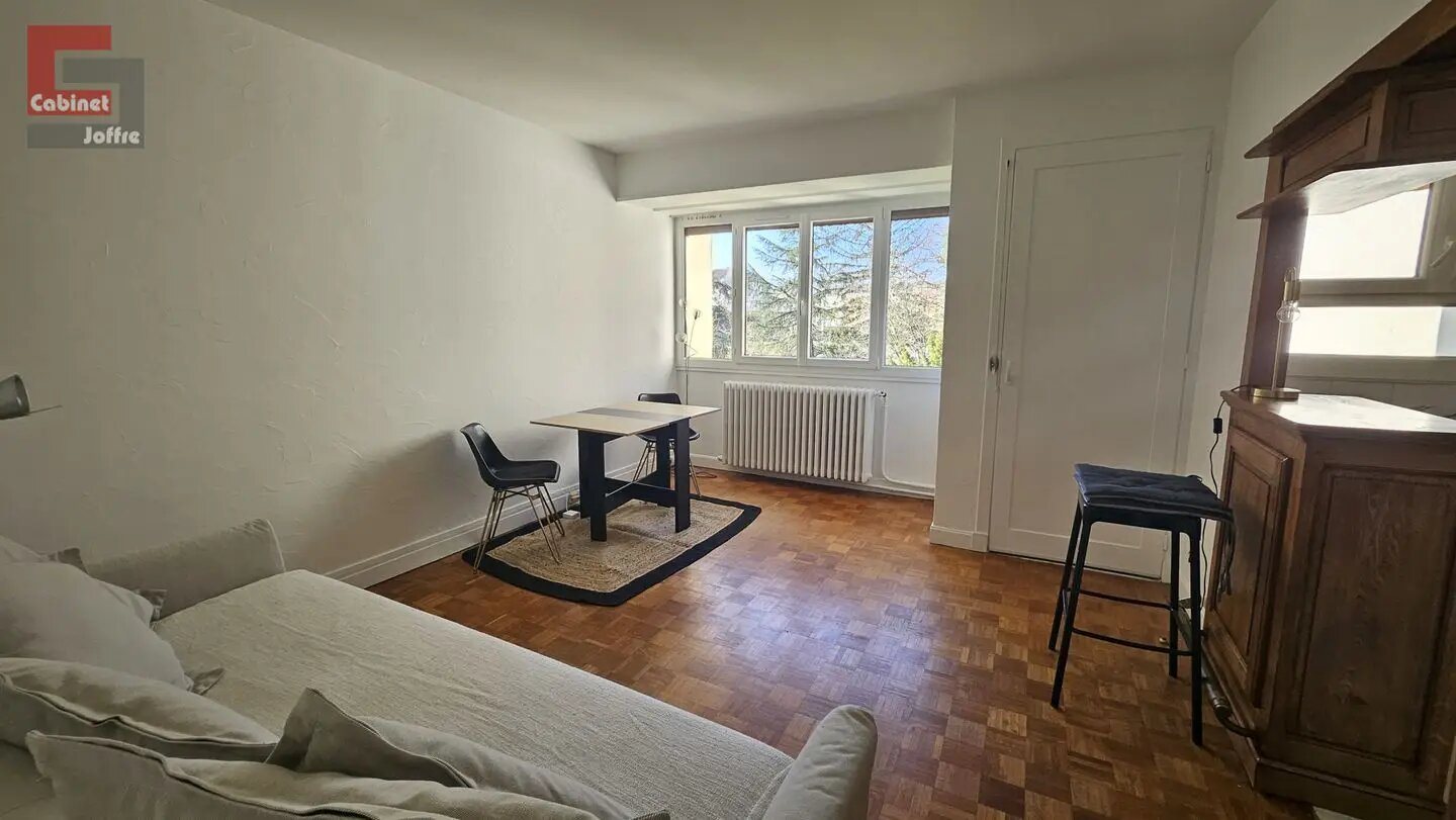 Appartement à louer, 32m², Fontainebleau
