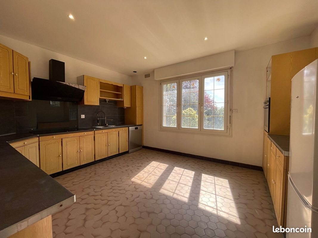 Maison à vendre, 205m², Meslan