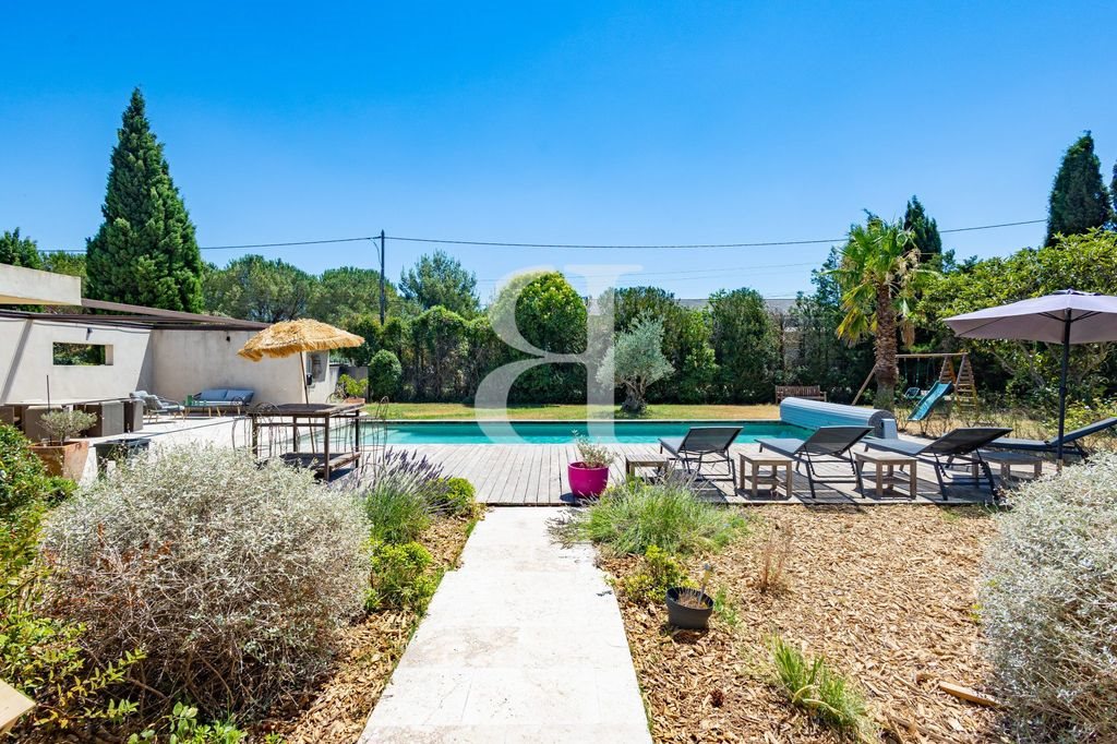 Maison à vendre, 289m², Mollégès
