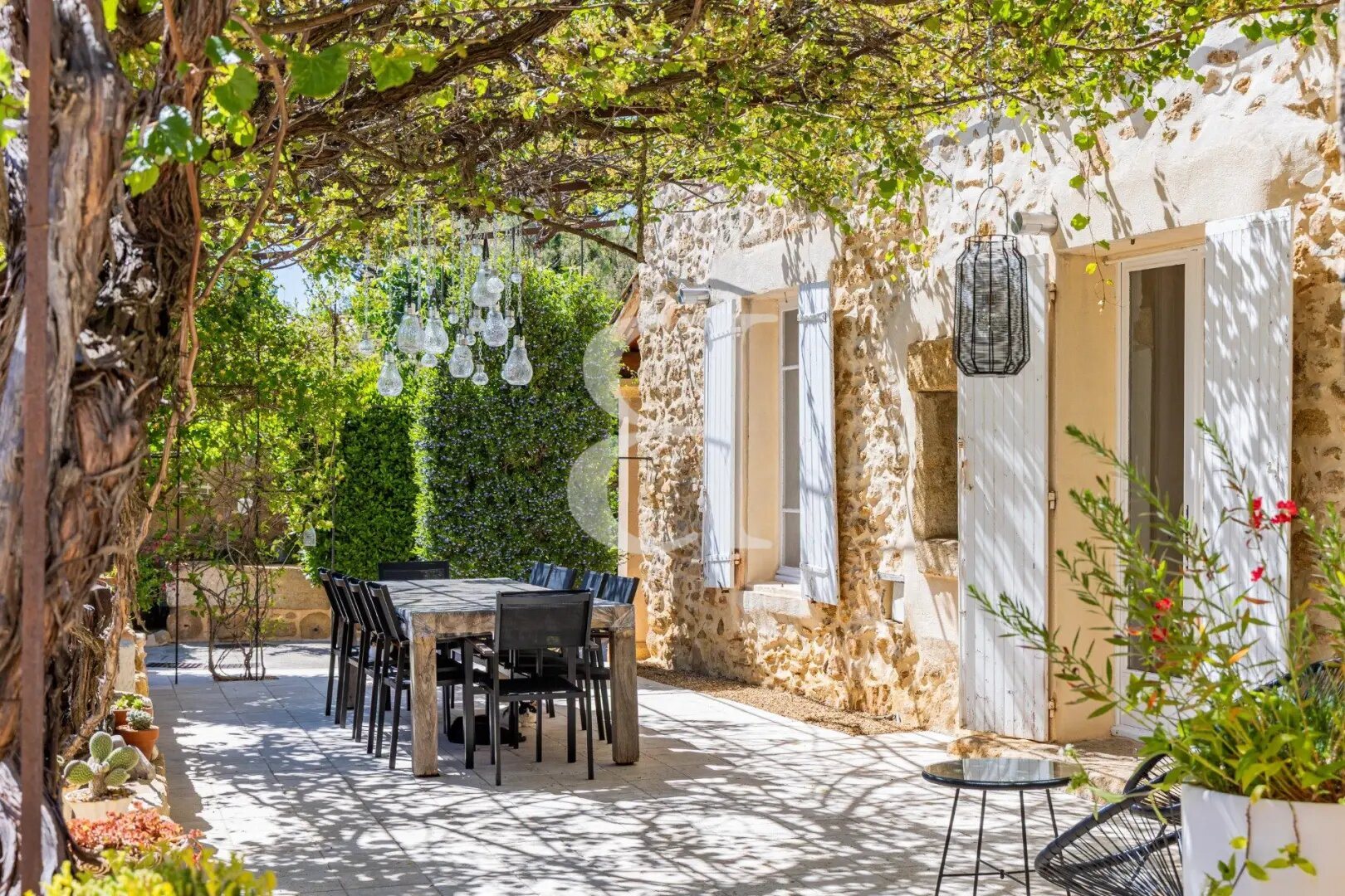 Maison à vendre, 247m², Uchaux