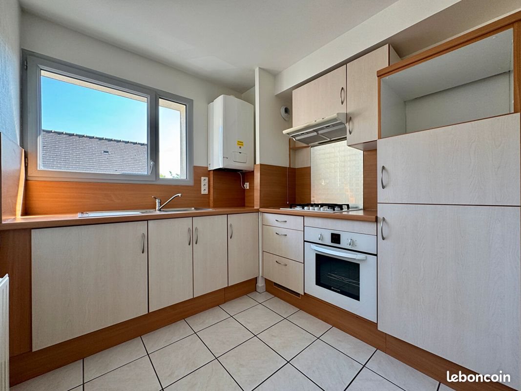 Appartement à louer, 65m², Romillé