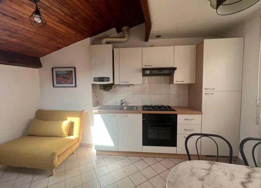 Appartement à louer, 14m², Mâcon
