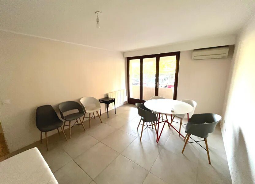 Appartement à louer, 59m², Fréjus