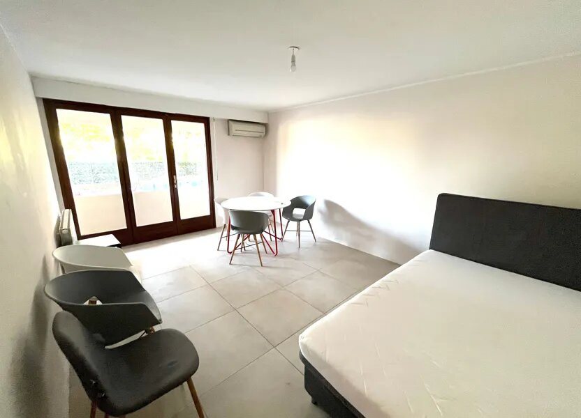 Appartement à louer, 59m², Fréjus
