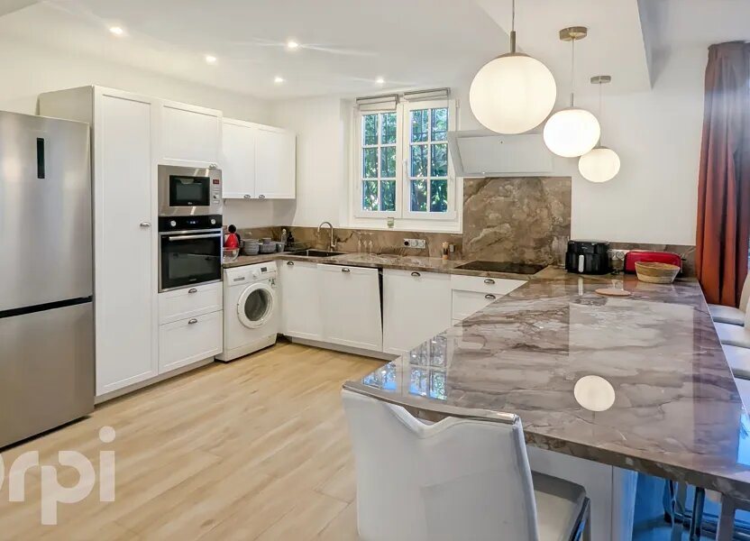 Appartement à louer, 87m², Cannes
