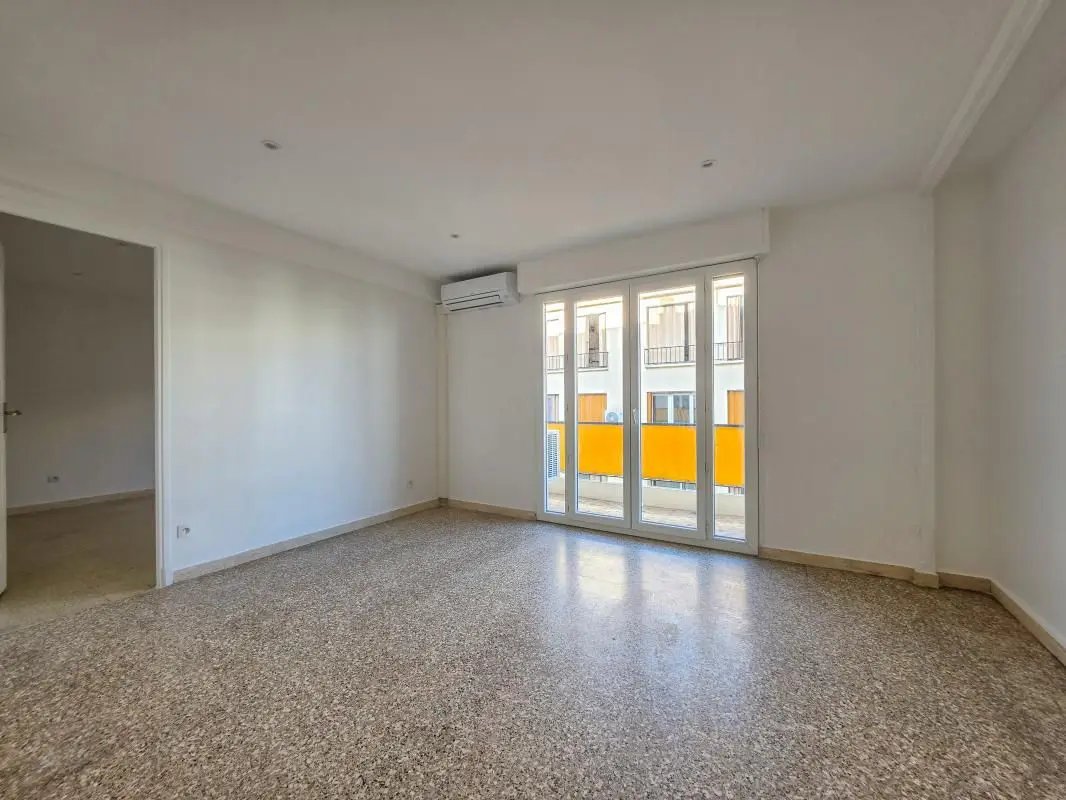 Appartement à louer, 45m², Cannes