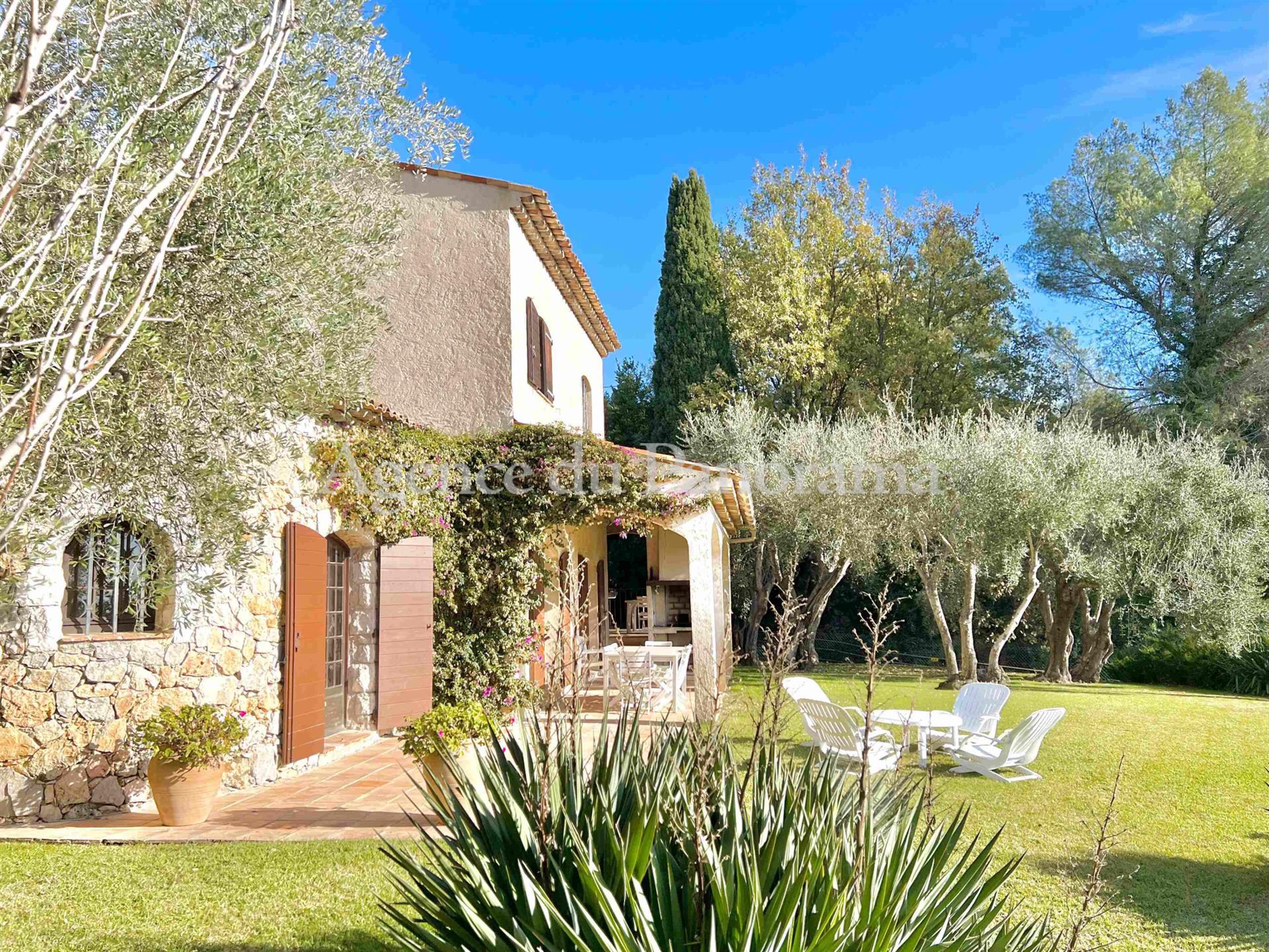 Maison à vendre, 205m², Spéracèdes