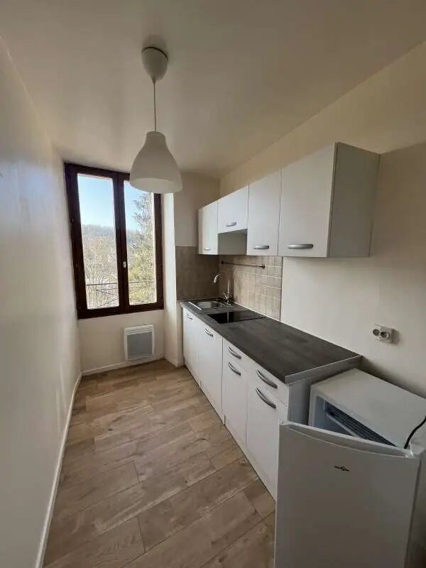 Appartement à louer, 28m², Septeuil