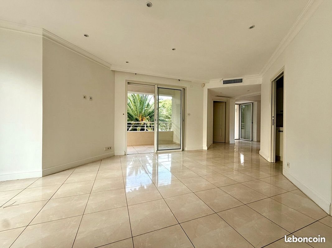 Appartement à louer, 130m², Saint-Raphaël