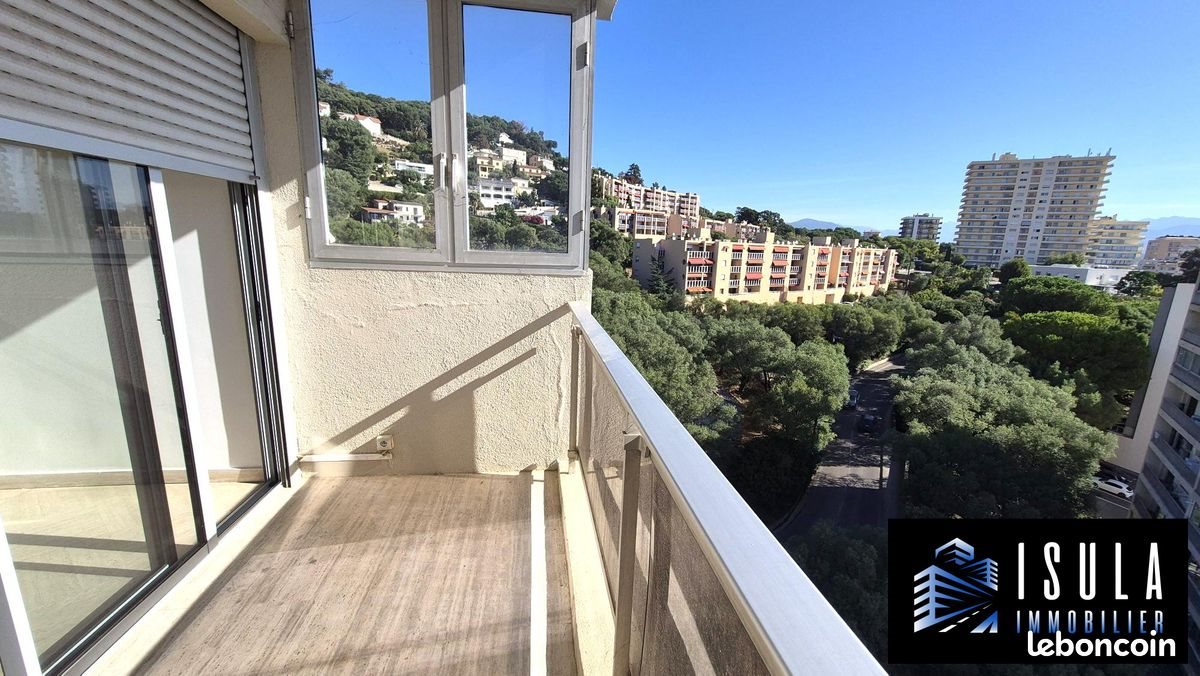 Appartement à louer, 33m², Ajaccio