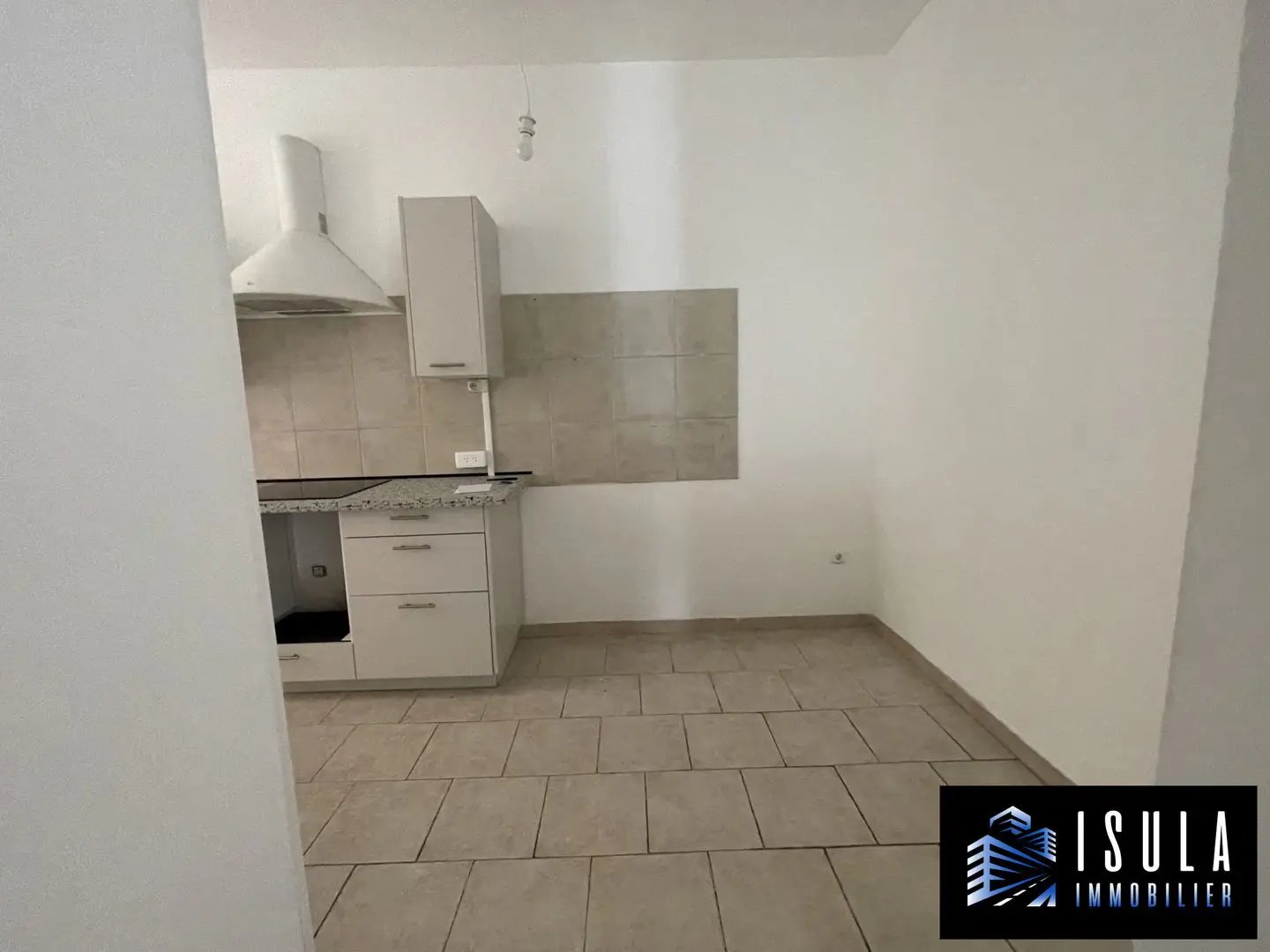Appartement à louer, 69m², Ajaccio