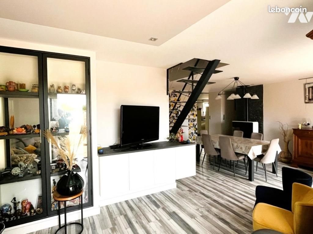 Maison à vendre, 197m², Saint-Fulgent