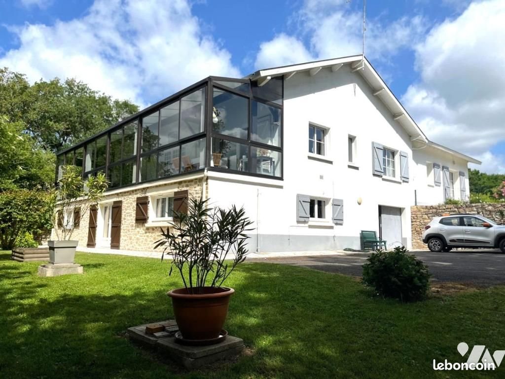 Maison à vendre, 177m², Mortagne-sur-Sèvre