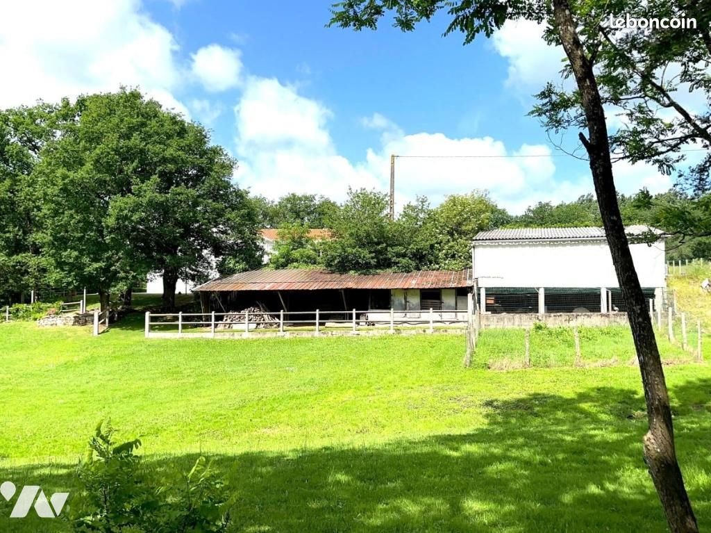 Maison à vendre, 177m², Mortagne-sur-Sèvre