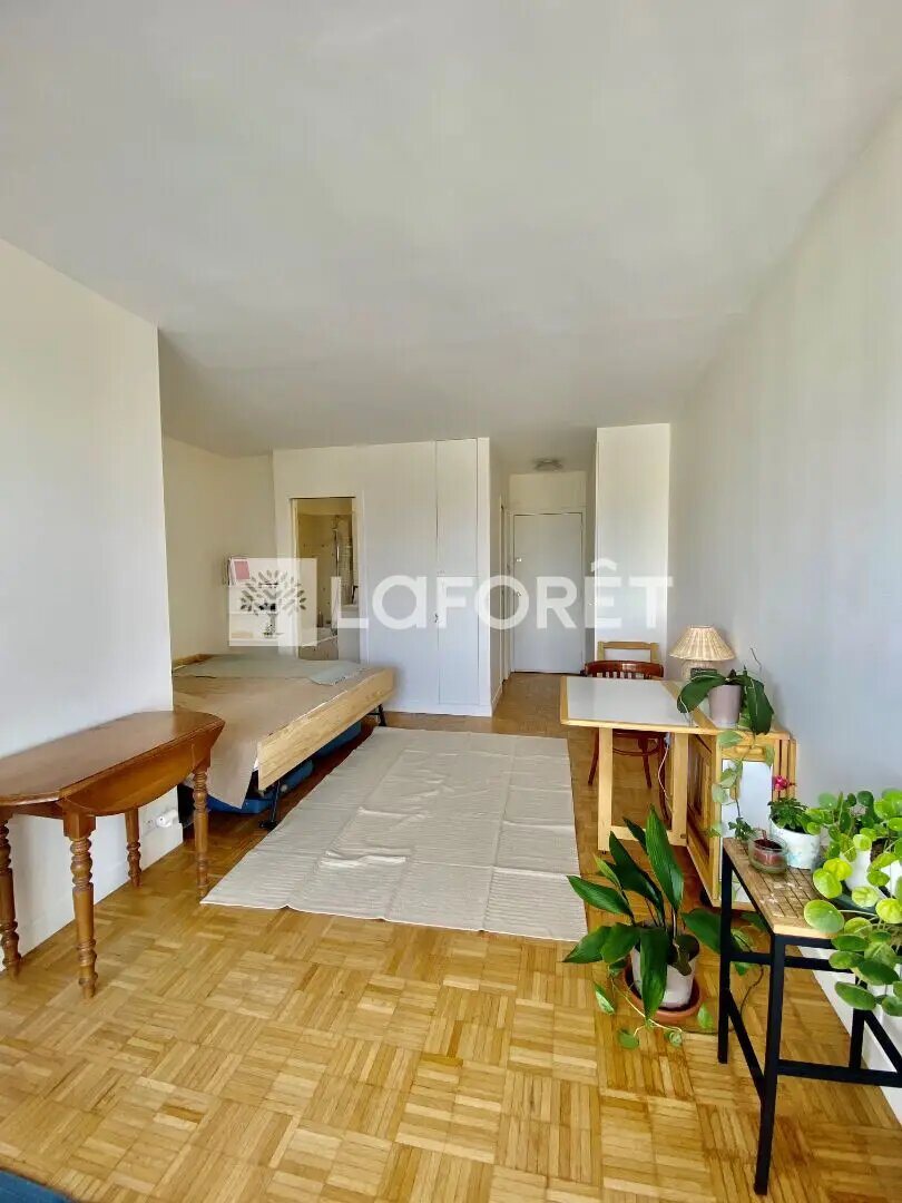 Appartement à louer, 28m², Paris 18ème