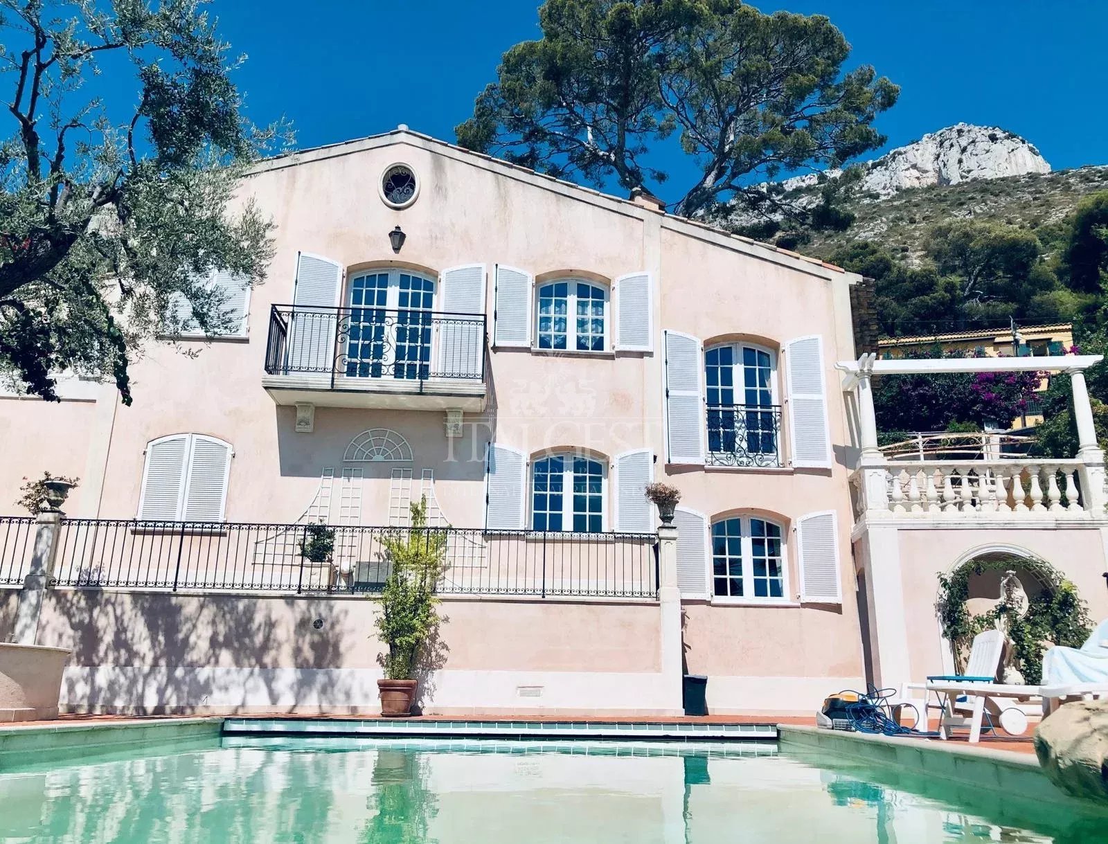 Maison à vendre, 258m², Cap-d'Ail