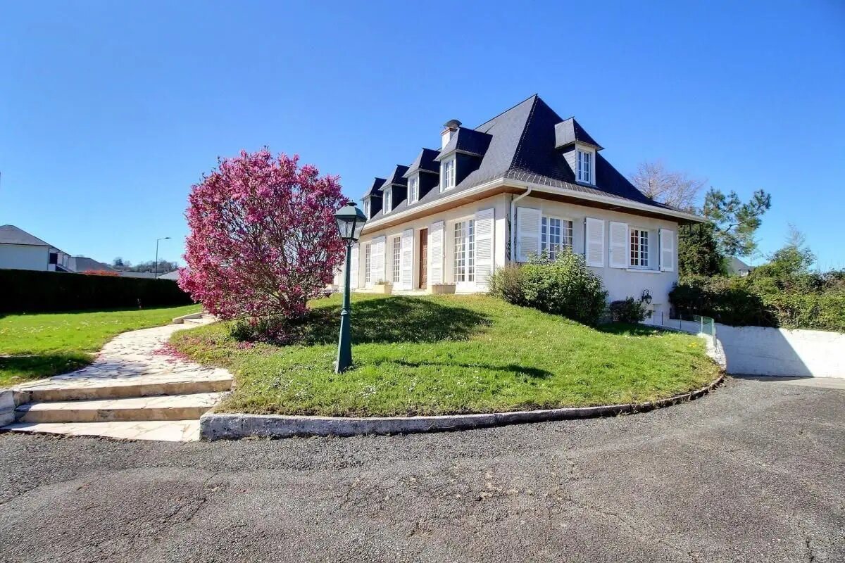 Maison à vendre, 221m², Morlaàs