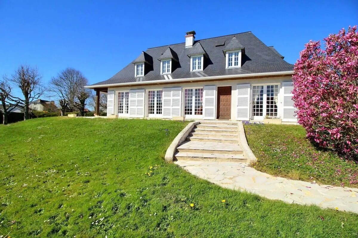 Maison à vendre, 221m², Morlaàs