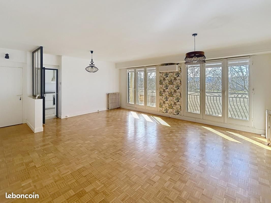 Appartement à louer, 141m², Pau