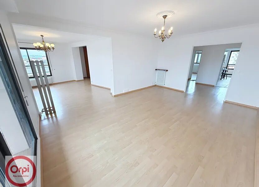 Appartement à louer, 117m², Pau