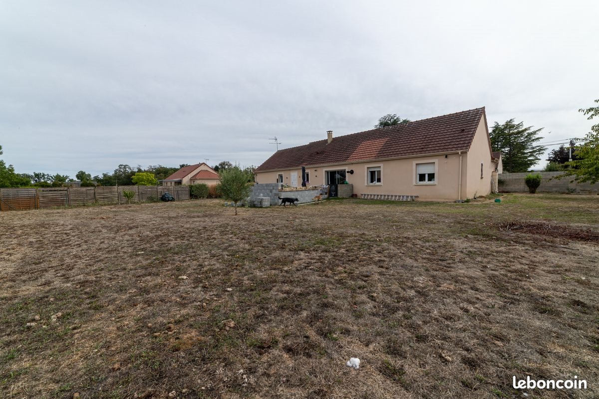 Maison à vendre, 146m², Sainte-Lizaigne