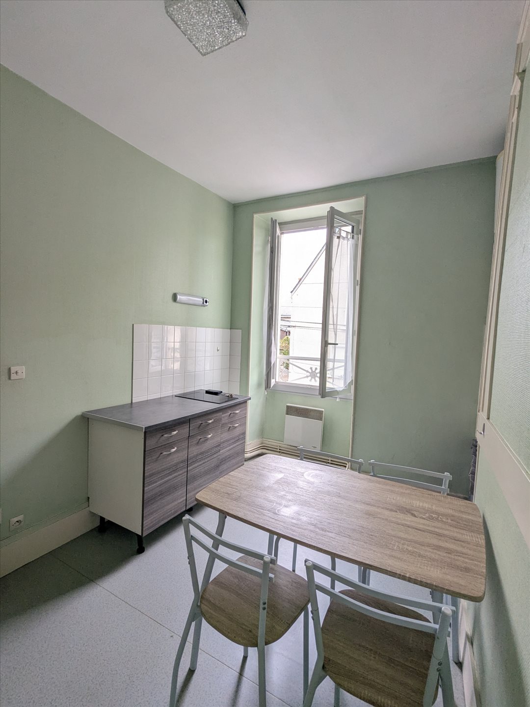 Maison à louer, 1m², Issoudun