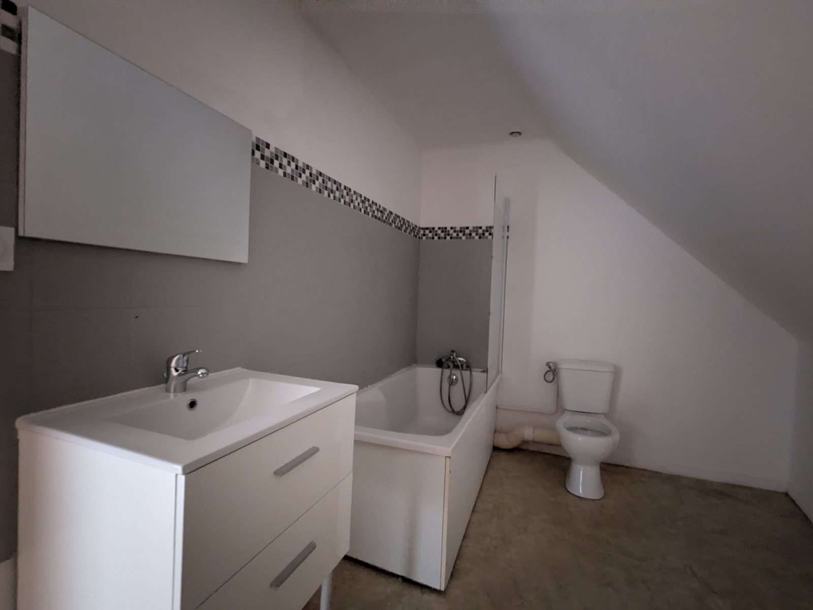 Appartement à louer, 44m², Issoudun