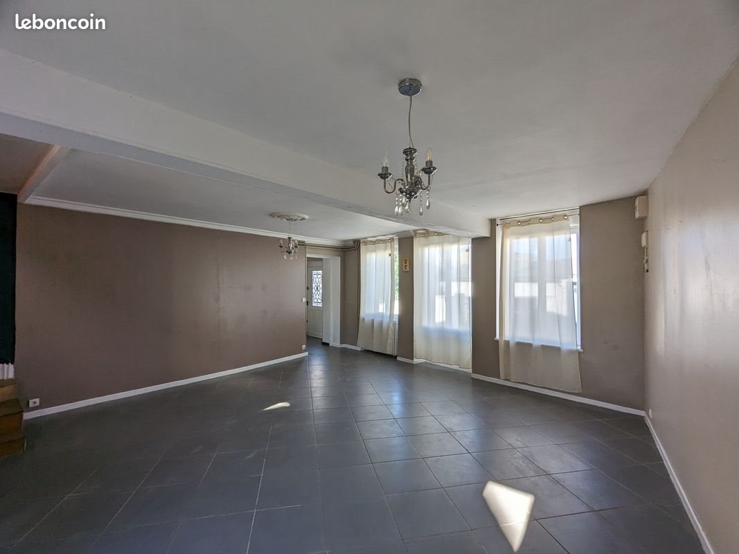 Maison à louer, 91m², Issoudun